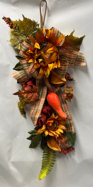Sunflower / Gourd Swag With Bow