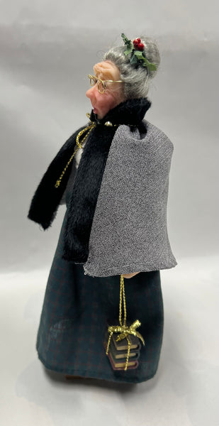 Jacqueline Kent -Mrs. Applegate (Mini)