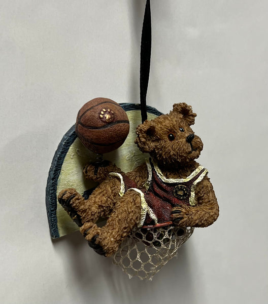 Slam Dunk Ornament -Boyd's Bear