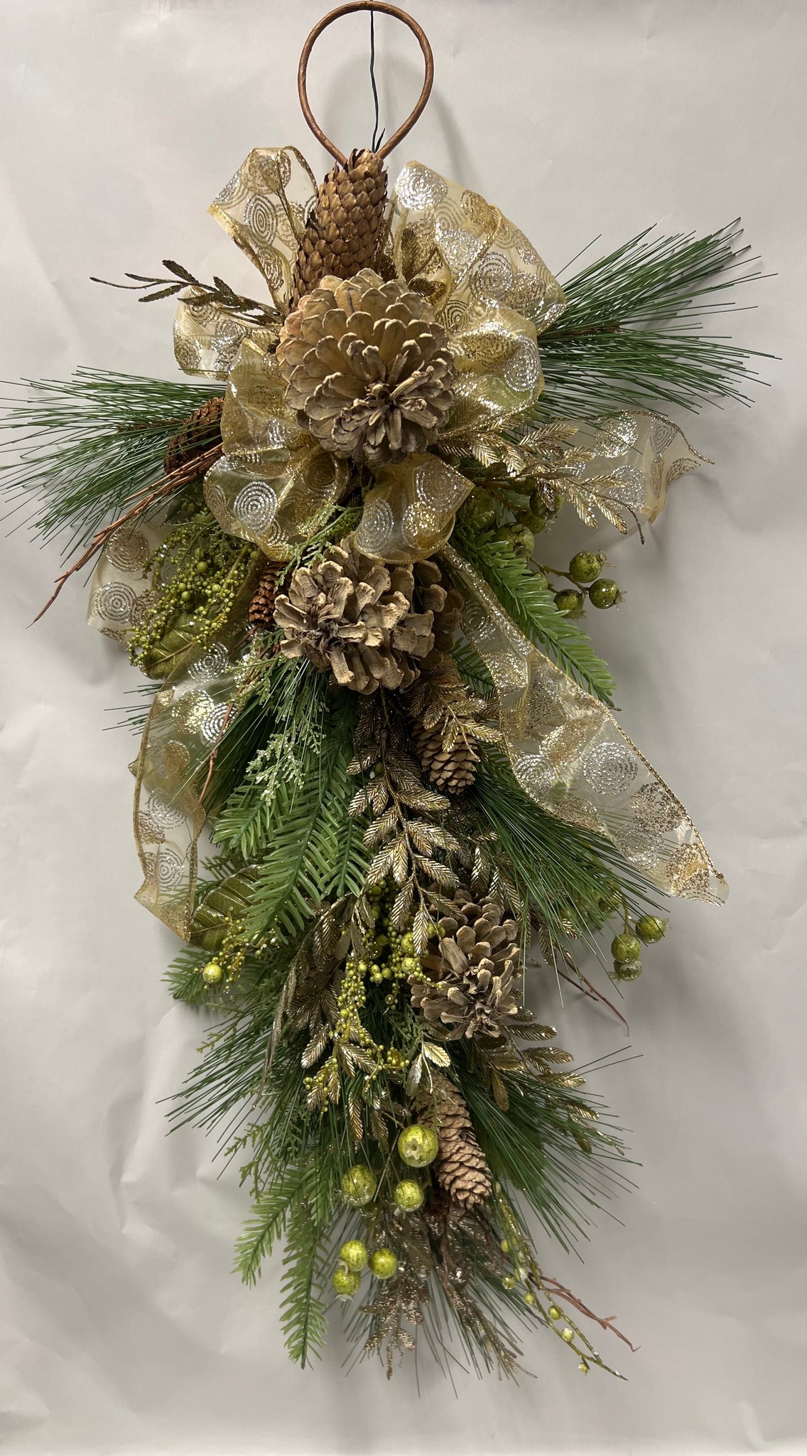 Christmas Swag -Champagne/ Lime Green