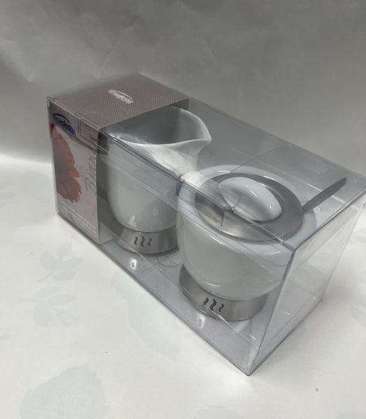 Trudeau- Creamer and Sugar