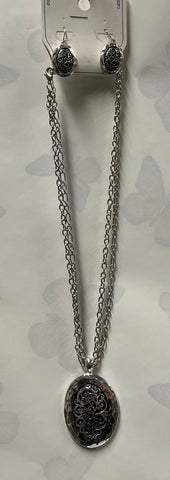 Black and Silver Necklace/ Earring Set