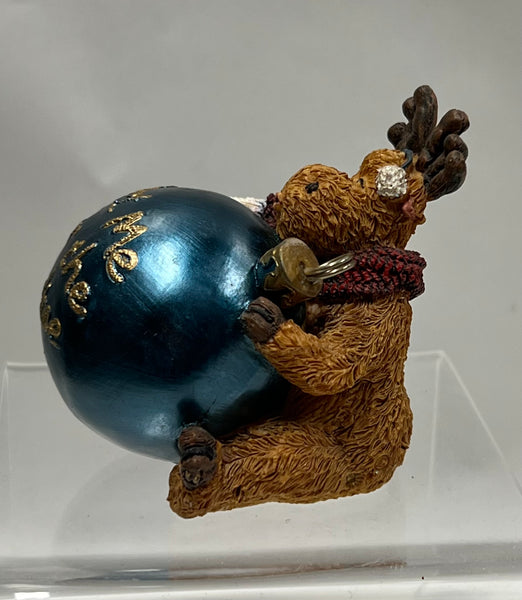 Smooches Boyds Bear Figurine