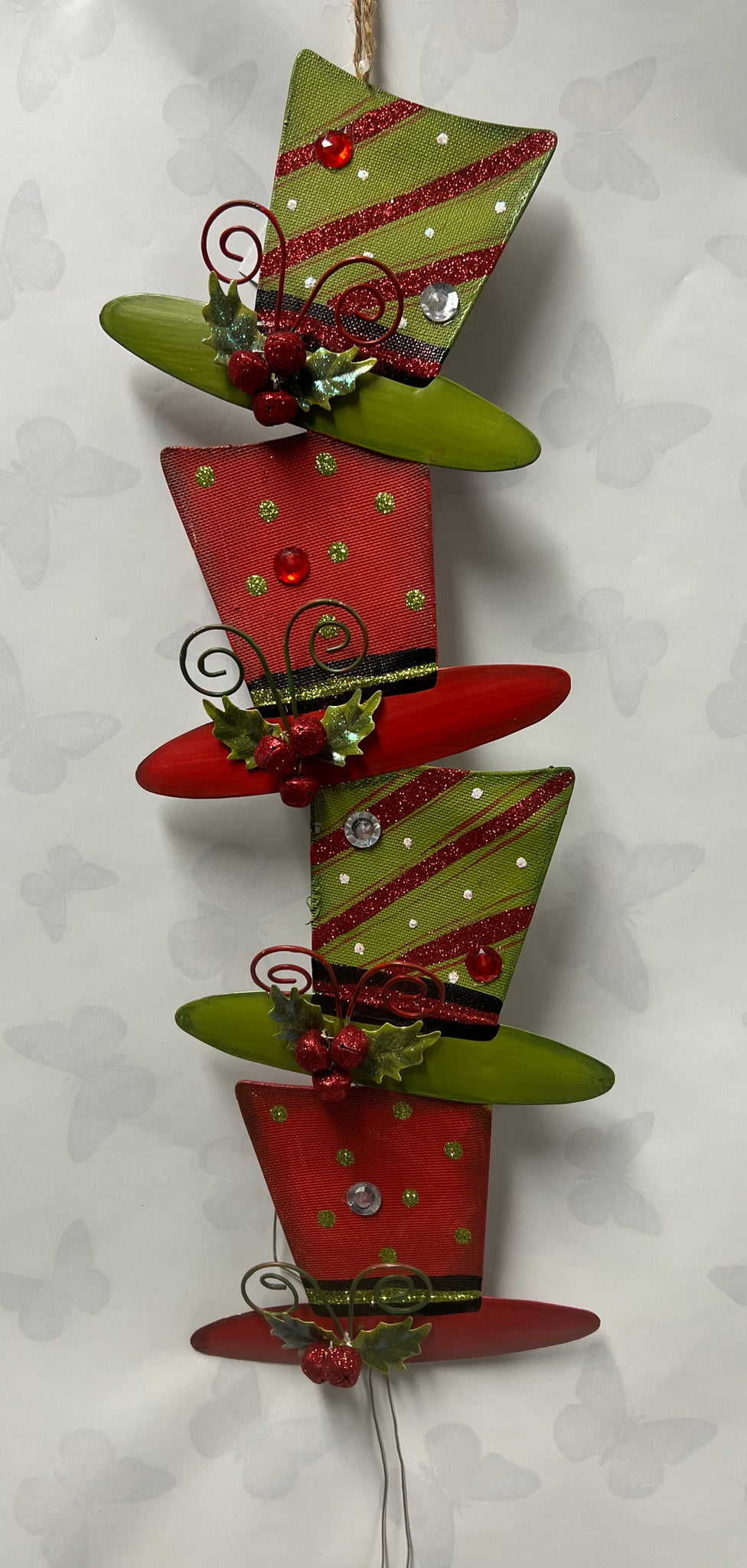 Metal Top Hat Wall Hanger