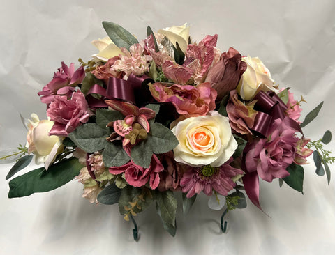 Artificial Stone Saddle - Dusty Rose and Cream