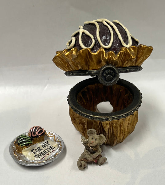 Lovie’s Truffle With Cupid McNibble -Boyd's Bear