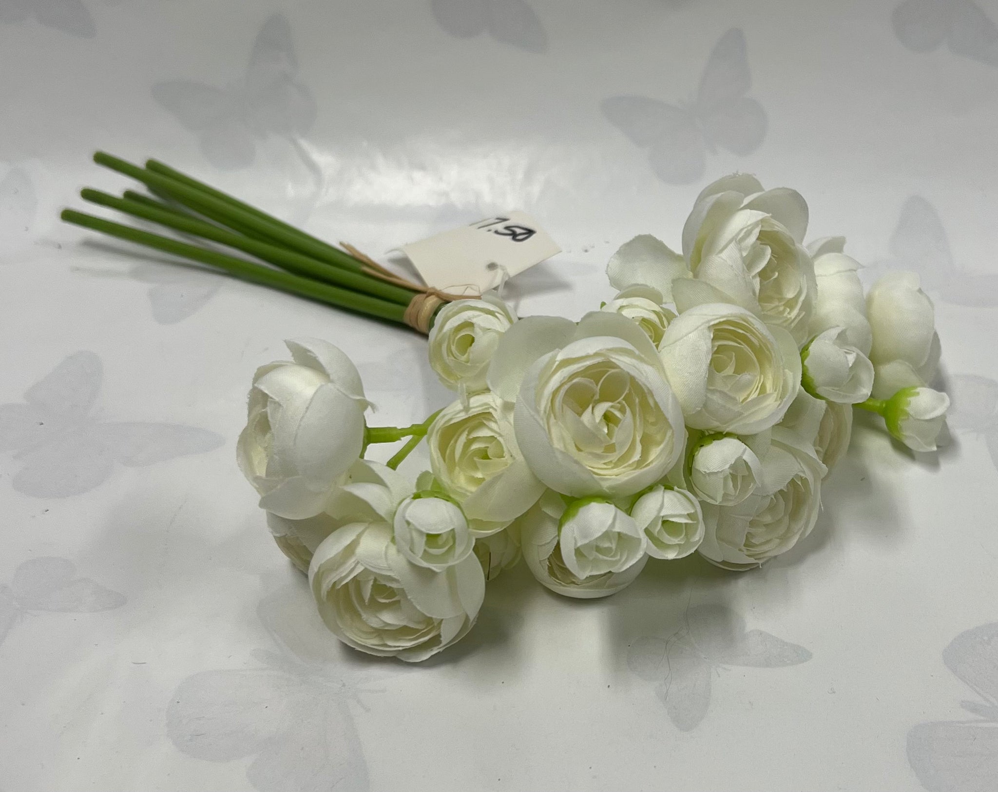 Ranunculus Bud Bundle -White
