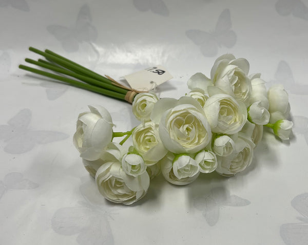 Ranunculus Bud Bundle -White