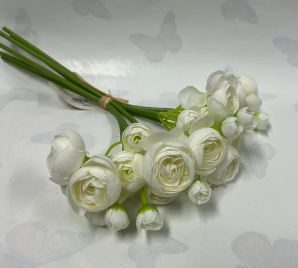 Ranunculus Bud Bundle -White