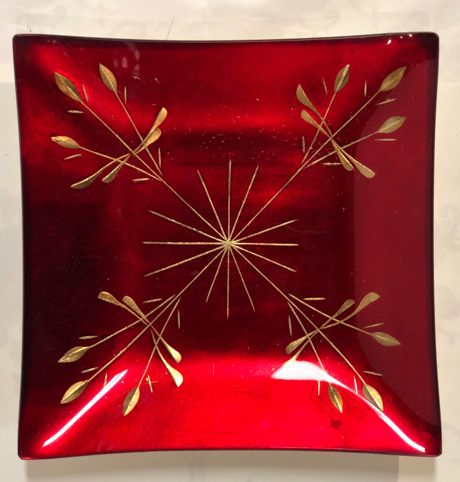 Red/ gold candle plate -small