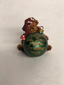 "Sugar and spice makes Christmas nice" Figurine