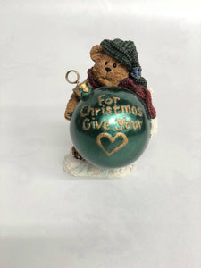 "For Christmas give your heart" Figurine