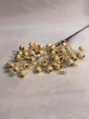 Gold/ cream berry pick
