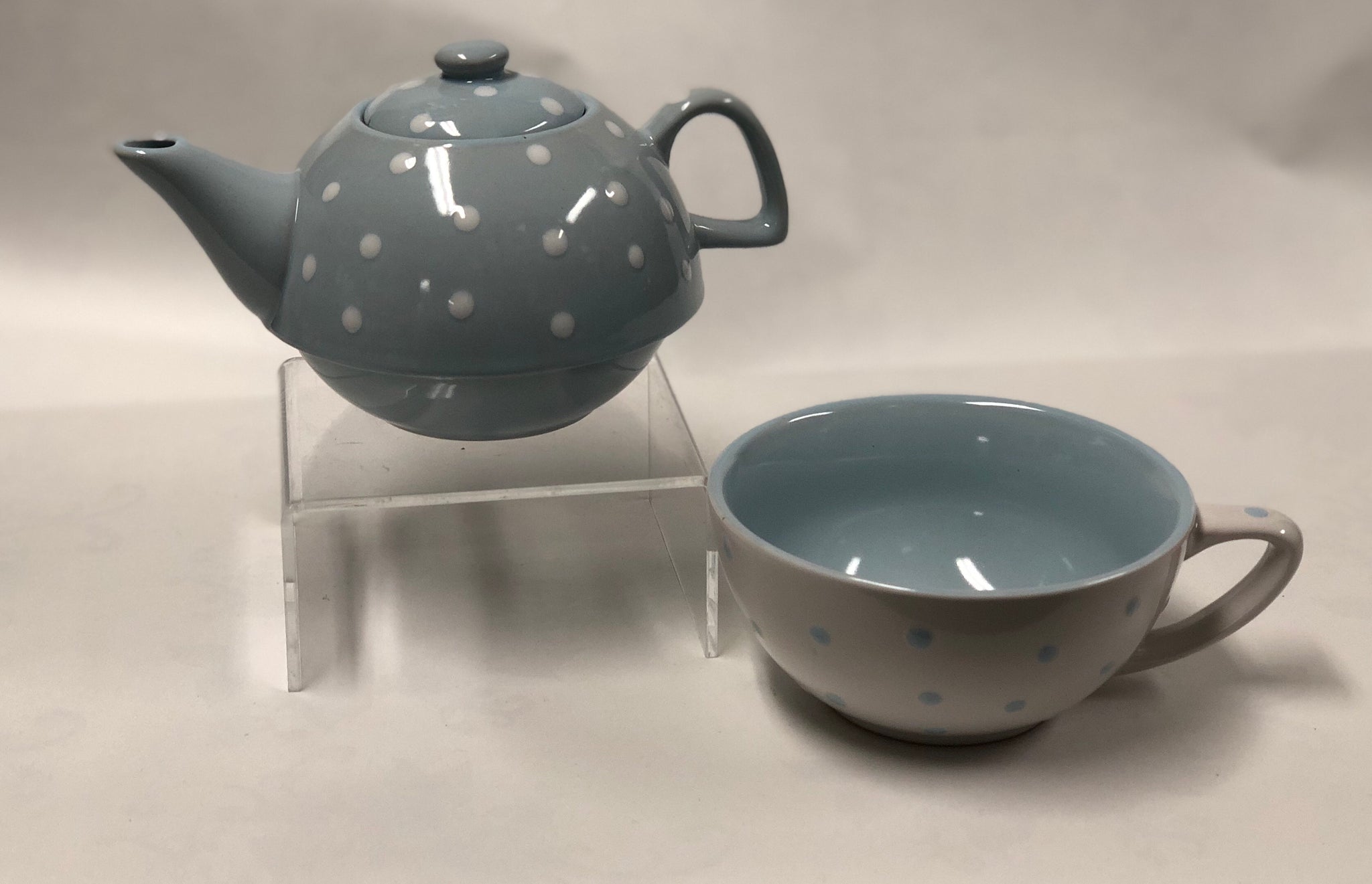 Blue Tea for One