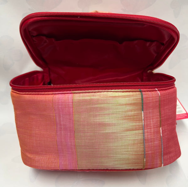 Classic Train Case Cosmetic Bag