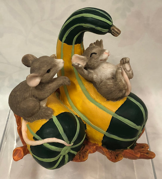 Charming Tails -Gourd Slide