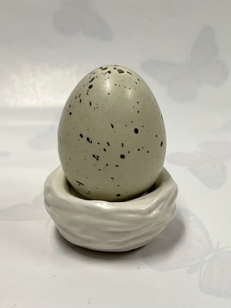 Egg And Nest Salt And Pepper Set