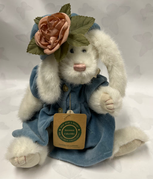 Boyd's Bear- Vanessa D. Lapinne