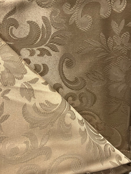 Table Cloth- Jacquard -Mocha - Scalloped Edge