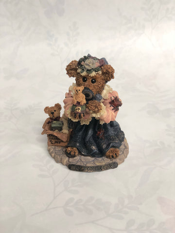 Boyd's Bear -The Collector