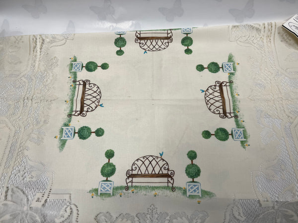 Table Topper -Heirloom -Ecru