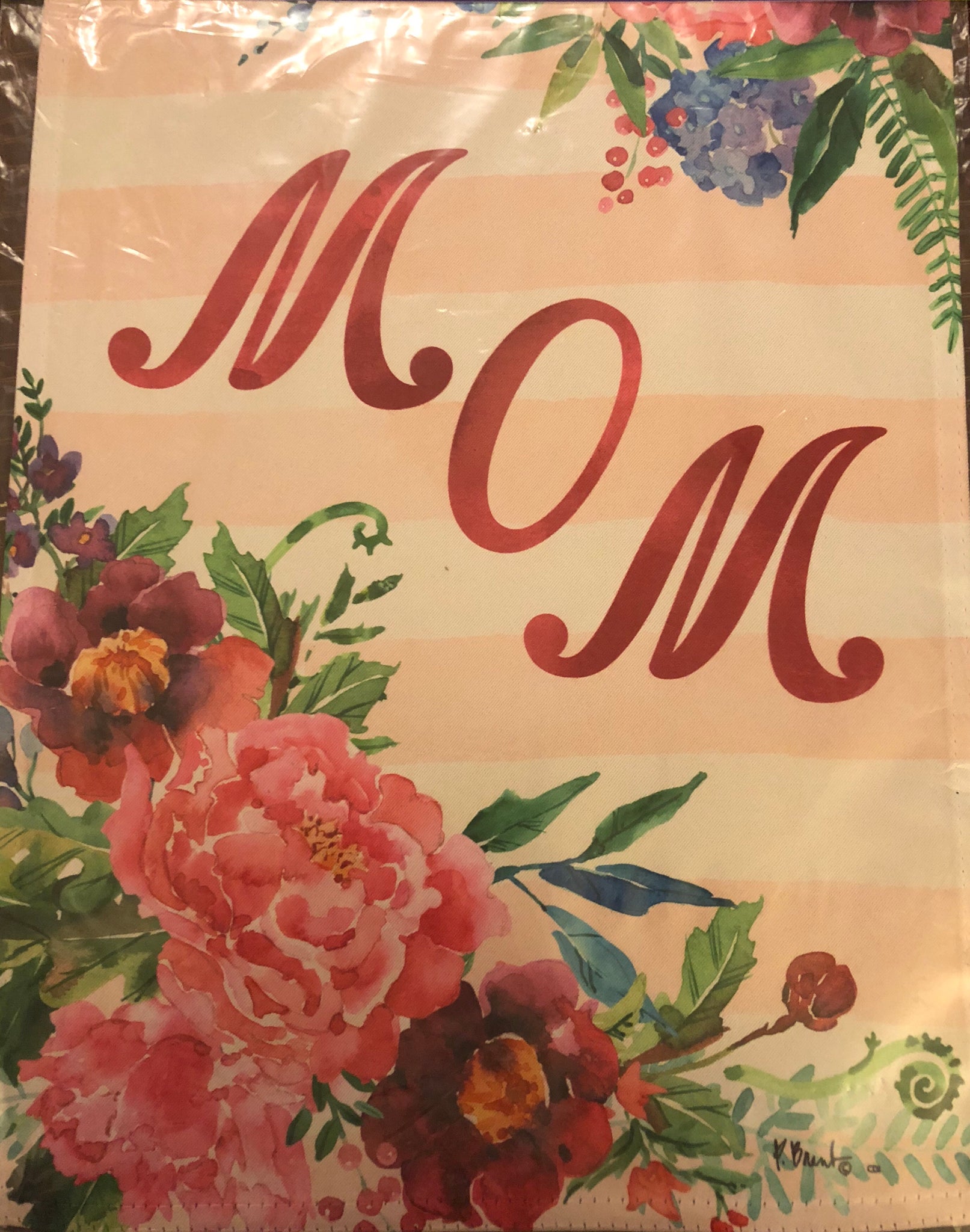 Mom -Small Flag