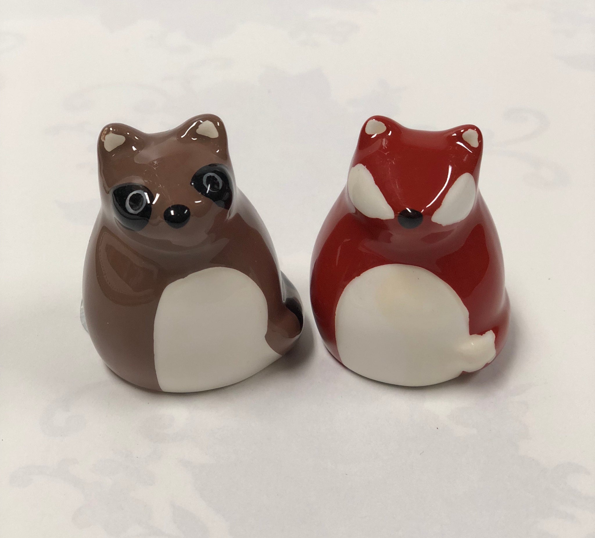 Fox / Raccoon salt and pepper set