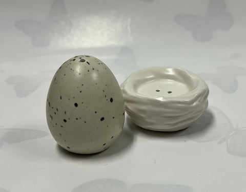 Egg And Nest Salt And Pepper Set