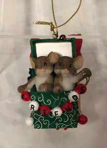 Charming Tails - Friends, Everyone’s Favourite Gift
