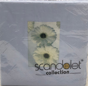 Luncheon Napkin -Gerbera Duo- pastel blue