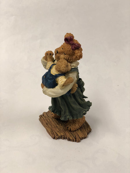 Boyd's Bear- Momma Bearylove With Sweet Pea... The Dance