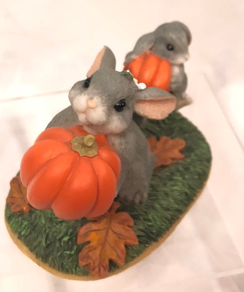 Charming Tails -Pumpkin’s First Pumpkin