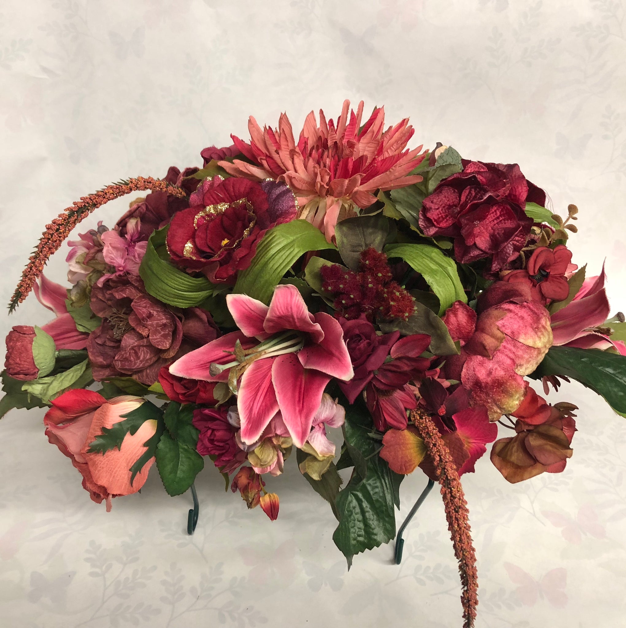 Artificial Stone Saddle -Burgundy, Pink and Rose