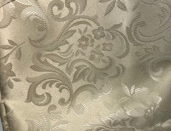 Table Cloth- Jacouard - Linen - Scalloped Edge