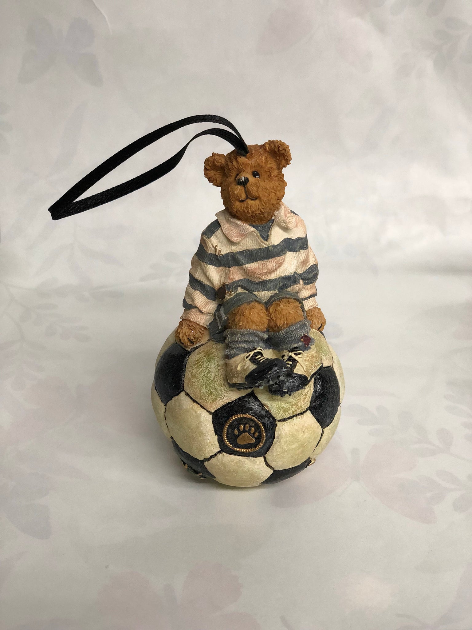 Striker Ornament -Boyd's Bear