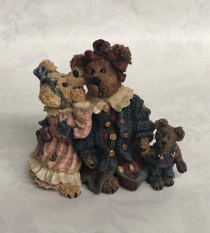 Boyd's Bear -Louella & Hedda... The Secret