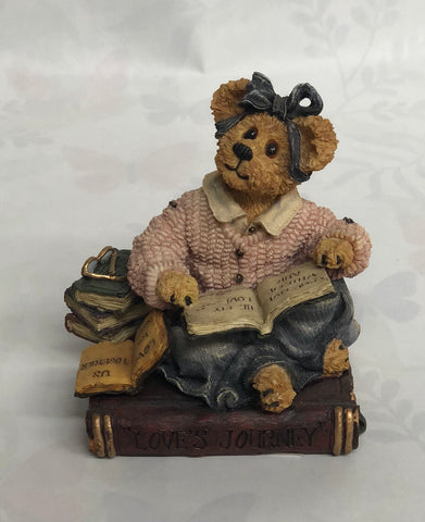 Victoria Lynn.. Great Escapes -Boyd's Bear