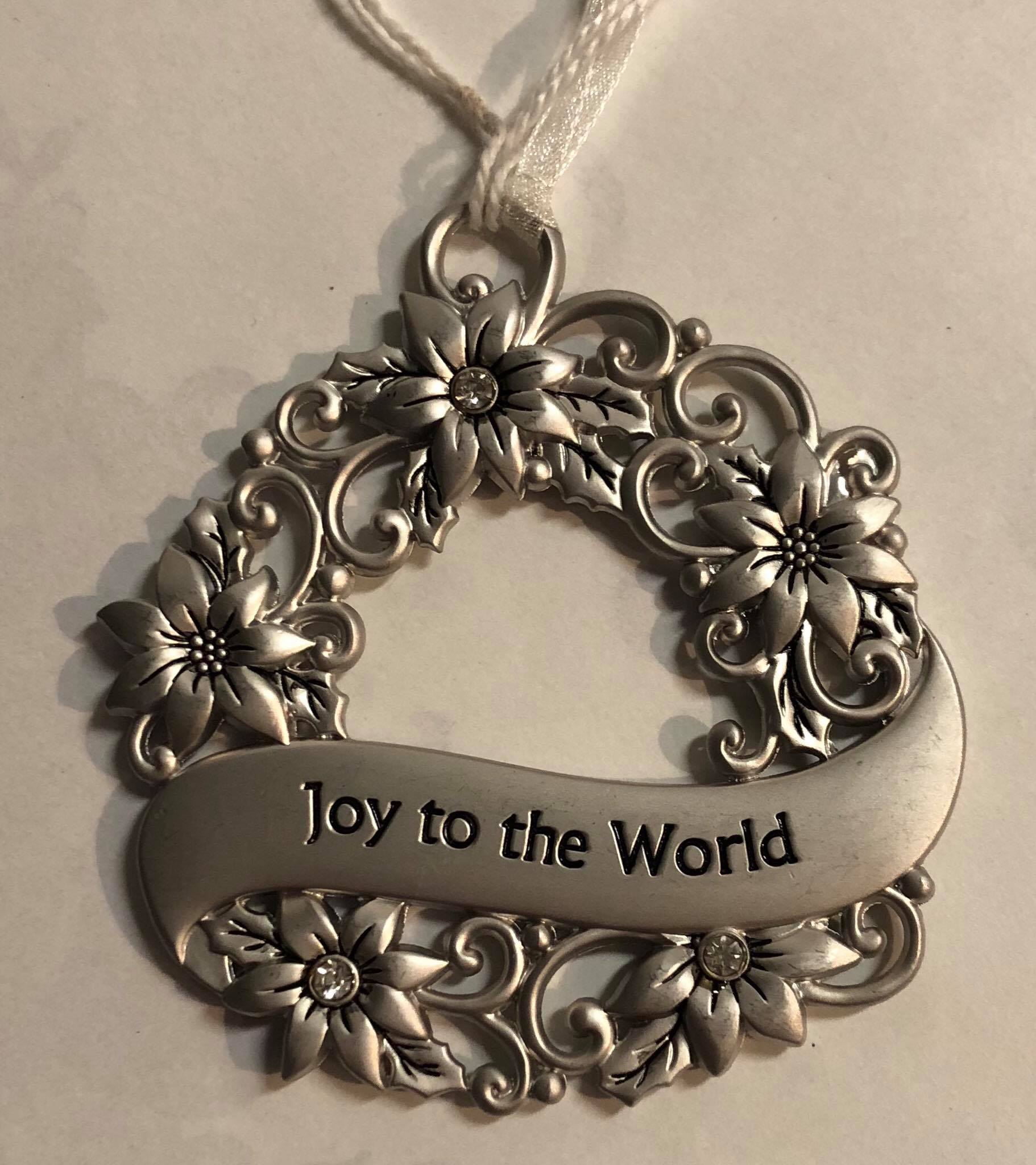 Wreath Tree Ornament "Joy to the world"