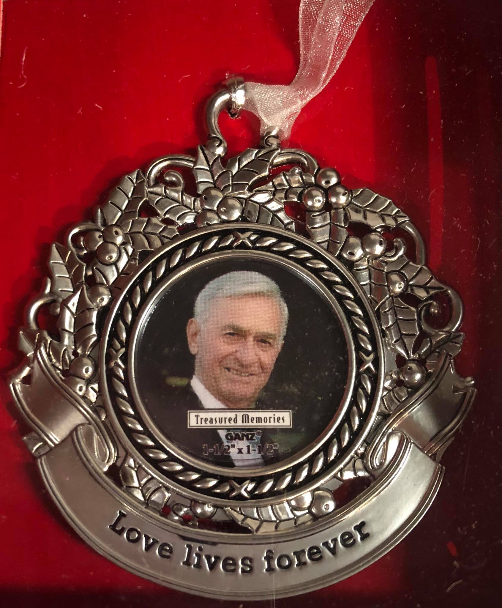 Memorial Tree Ornament "Love Lives Forever"